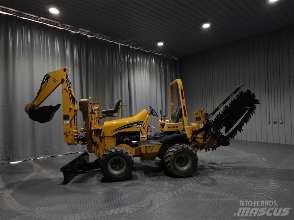 Vermeer RTX550 掘溝機