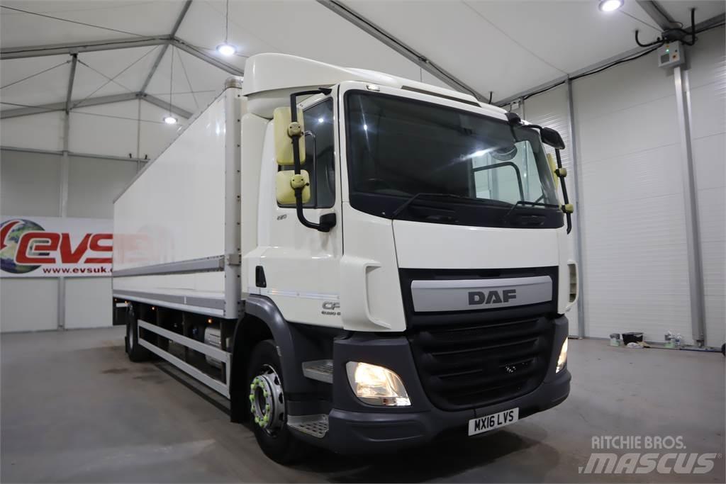 DAF CF220 貨箱式卡車