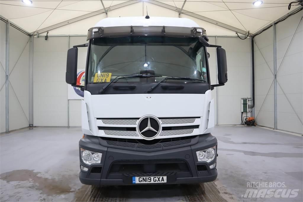 Mercedes-Benz Actros 1840 曳引機組件