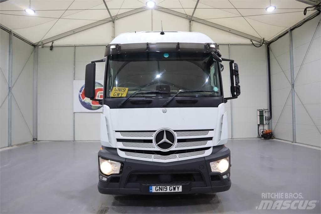 Mercedes-Benz Actros 1840 曳引機組件