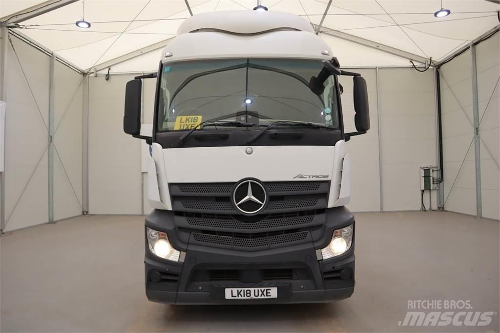 Mercedes-Benz Actros 2543 曳引機組件