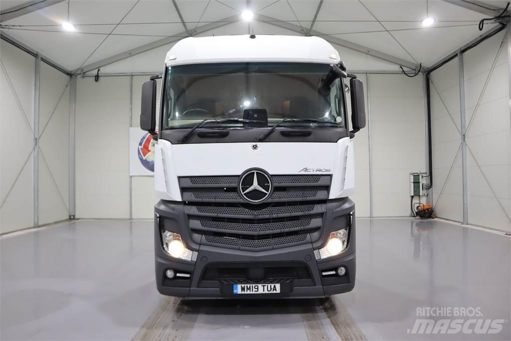 Mercedes-Benz Actros 2543 曳引機組件