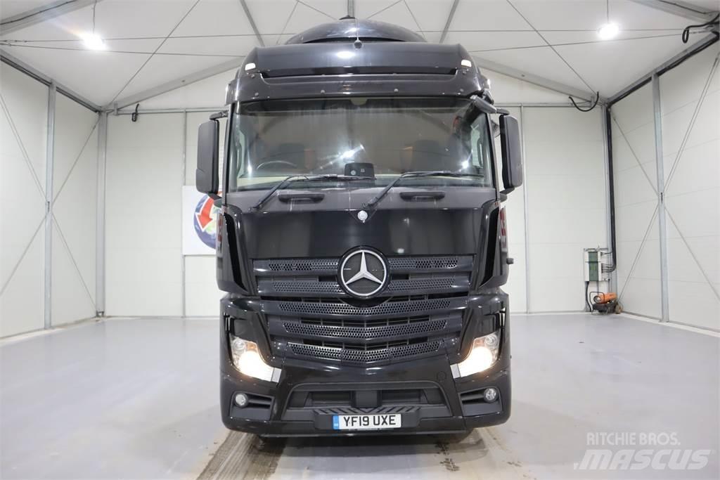 Mercedes-Benz Actros 2545 曳引機組件