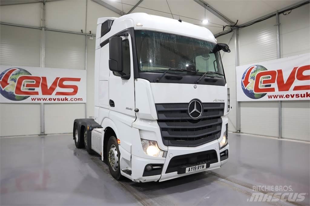 Mercedes-Benz Actros 2545 曳引機組件