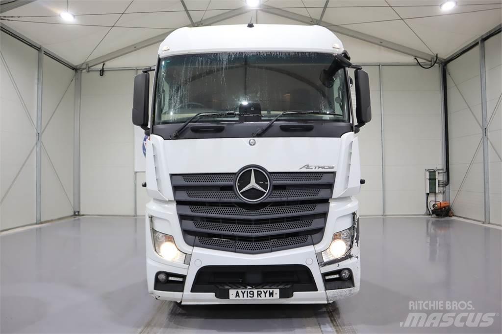 Mercedes-Benz Actros 2545 曳引機組件