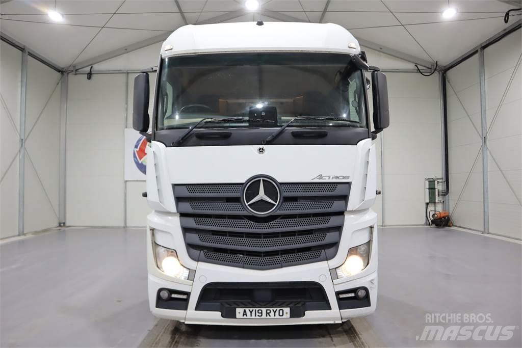 Mercedes-Benz Actros 2545 曳引機組件