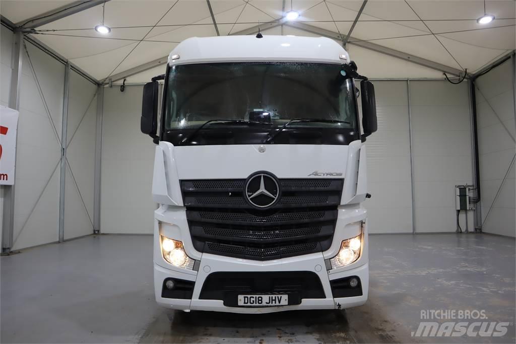 Mercedes-Benz Actros 2545 曳引機組件
