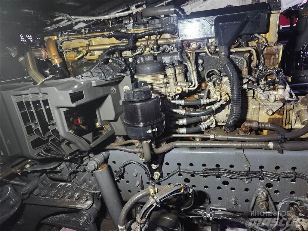 Mercedes-Benz Actros 2545 曳引機組件