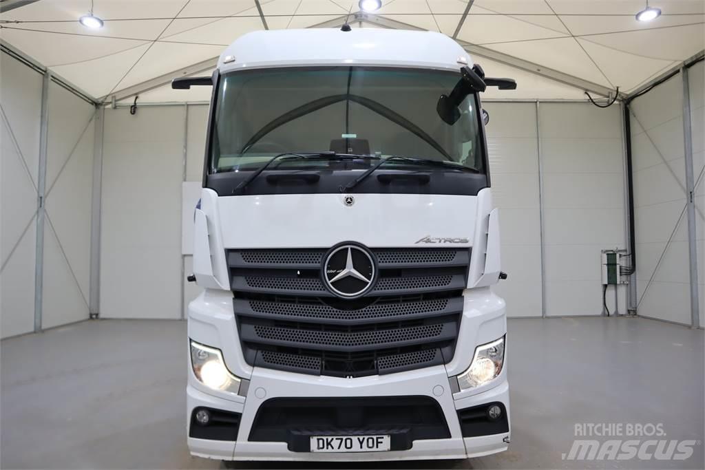 Mercedes-Benz Actros 2548 曳引機組件