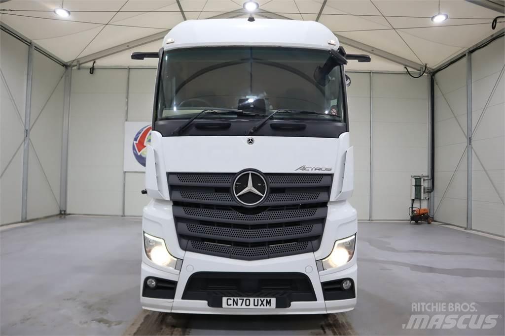 Mercedes-Benz Actros 2548 曳引機組件