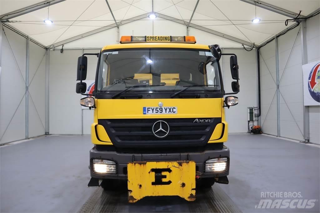 Mercedes-Benz AXOR 2629 鋪砂機