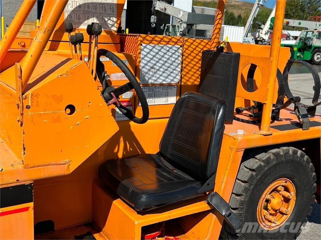 Broderson IC-35-2B 越野起重機