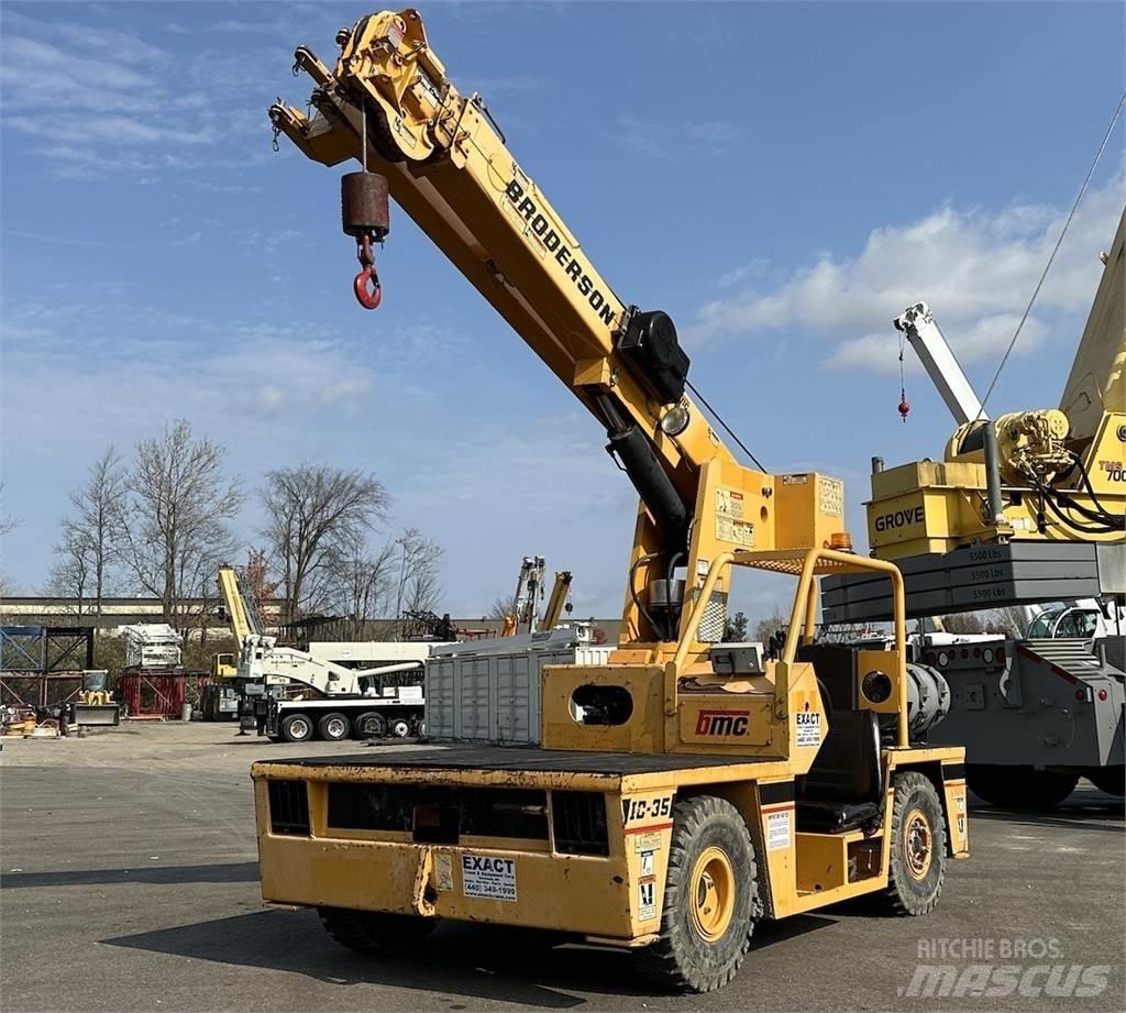 Broderson IC-35-2F 越野起重機