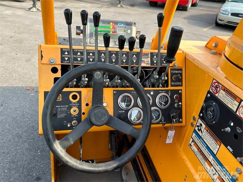 Broderson IC-35-2F 越野起重機