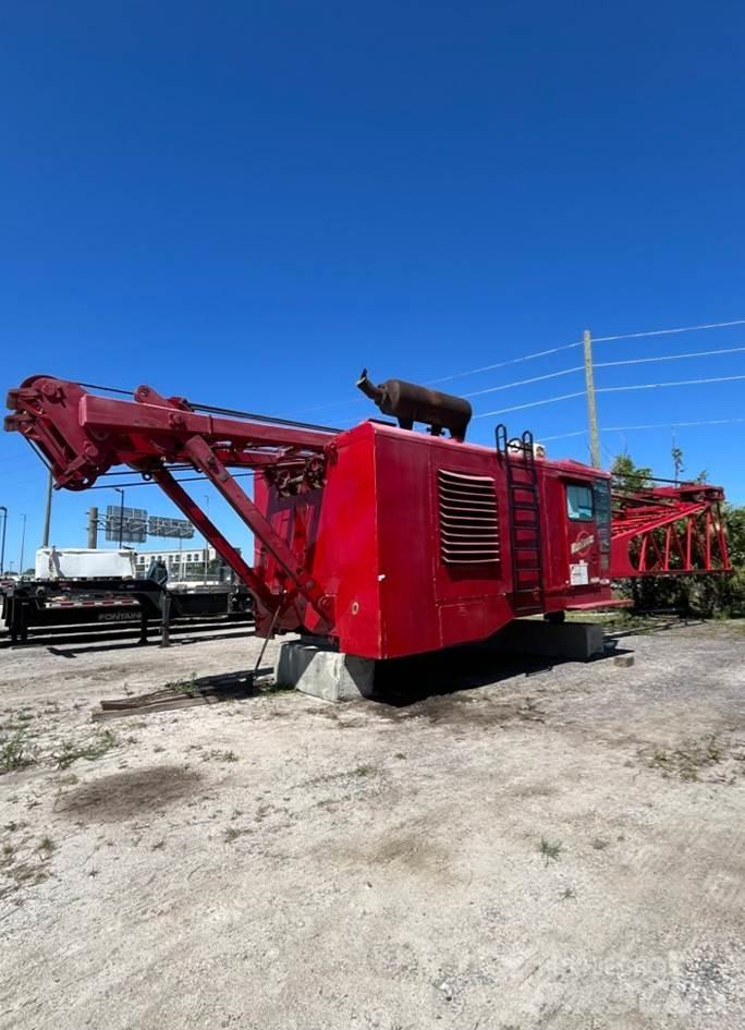 Manitowoc 4100W S2 履帶式起重機