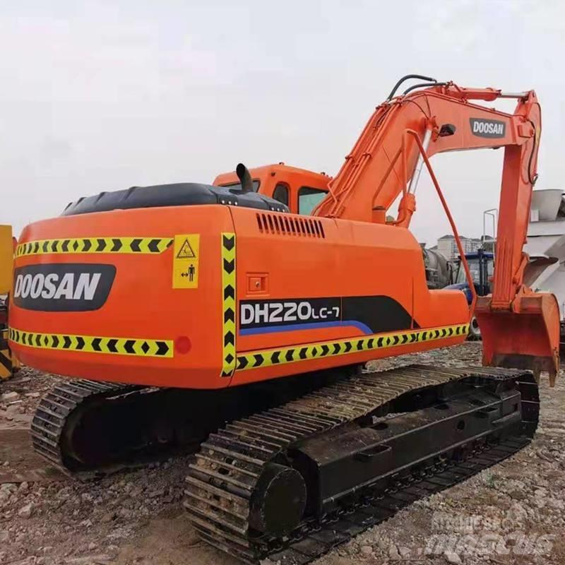 Doosan DH 220 履帶式 挖土機/掘鑿機/挖掘機