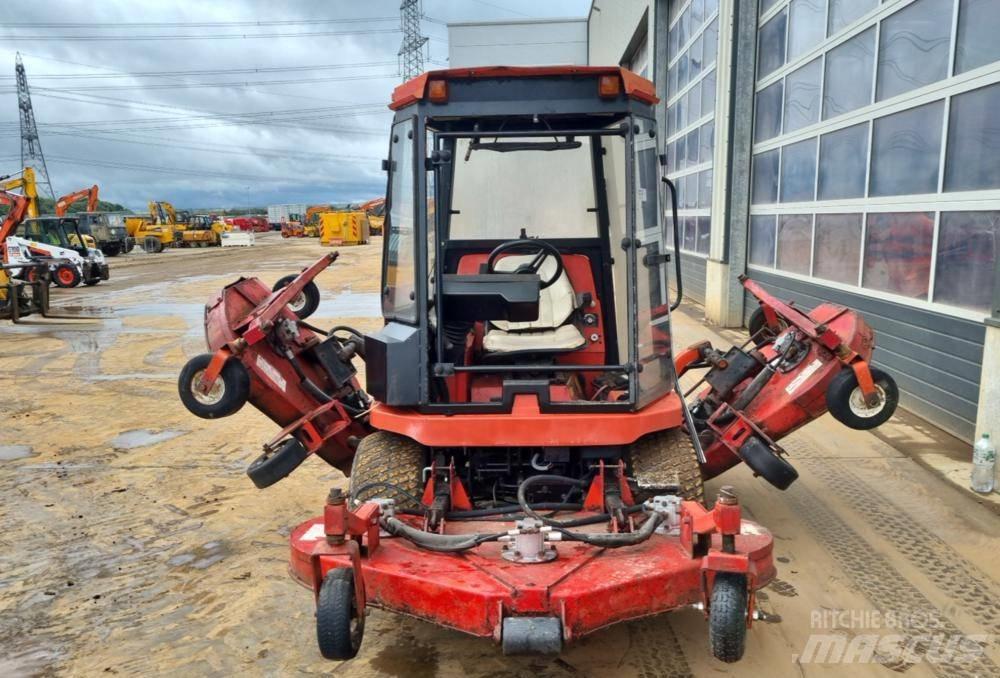 Jacobsen HR5111 騎乘式割草機