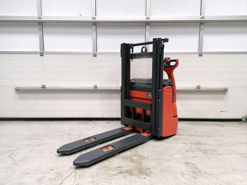 Linde L10 行走控制式堆積機