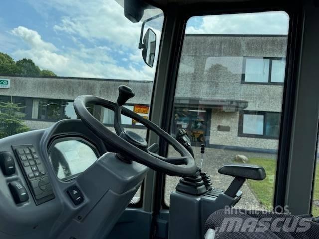 Volvo L 35 G 輪胎式裝載機