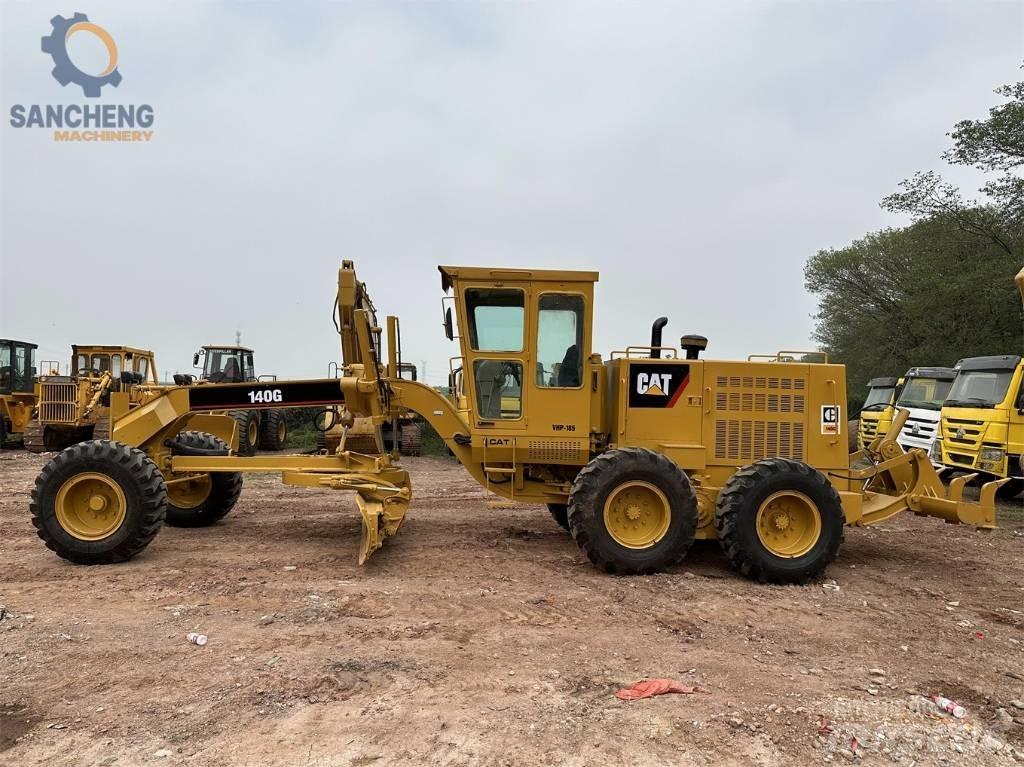 CAT 140 G 平土機