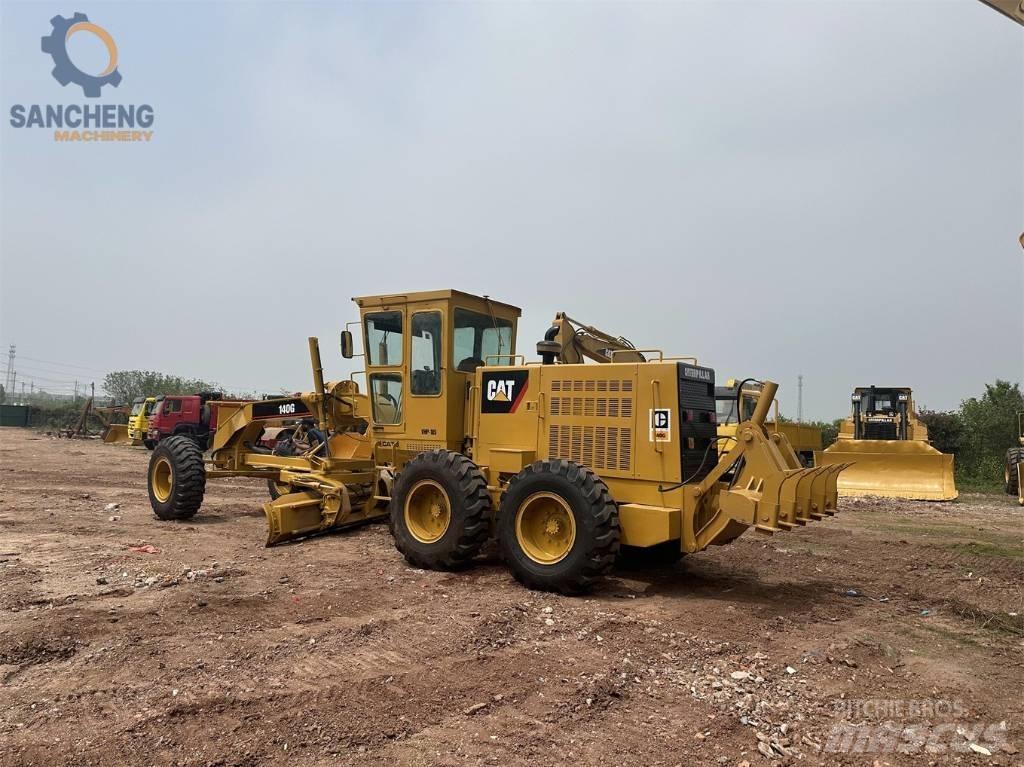 CAT 140 G 平土機