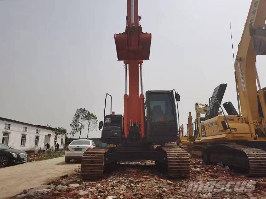 Hitachi ZX 210 履帶式 挖土機/掘鑿機/挖掘機