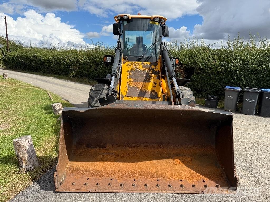 JCB 416 HT 輪胎式裝載機