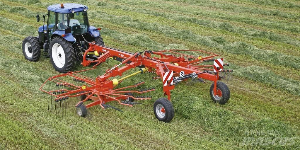 Kuhn GA 8731 耙與翻草機