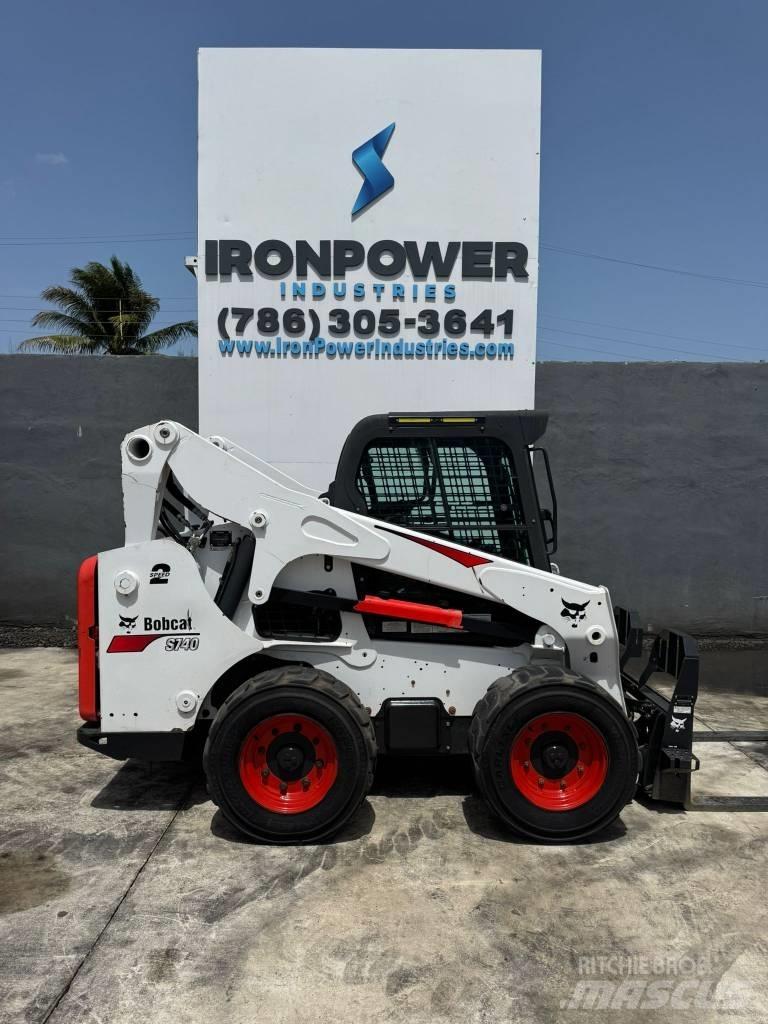 Bobcat S 740 滑移轉向裝載機