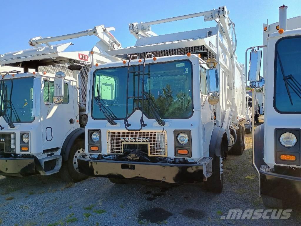 Mack MR 垃圾車