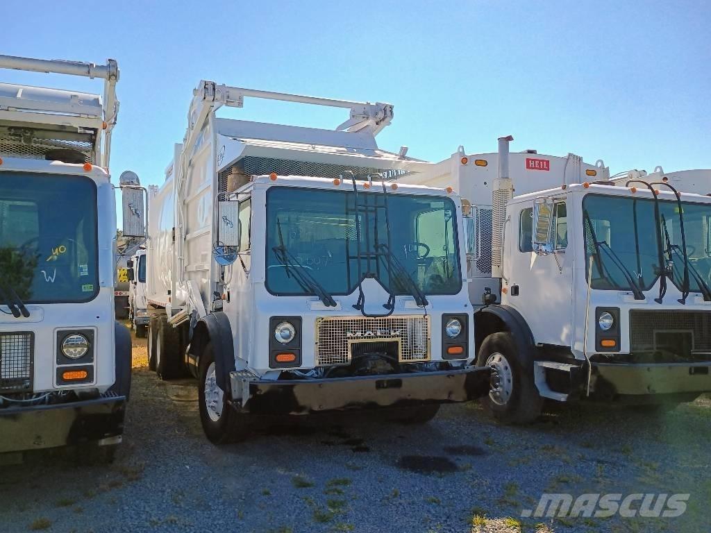 Mack MR 垃圾車