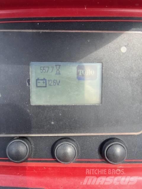 Toro TXL2000T 滑移轉向裝載機