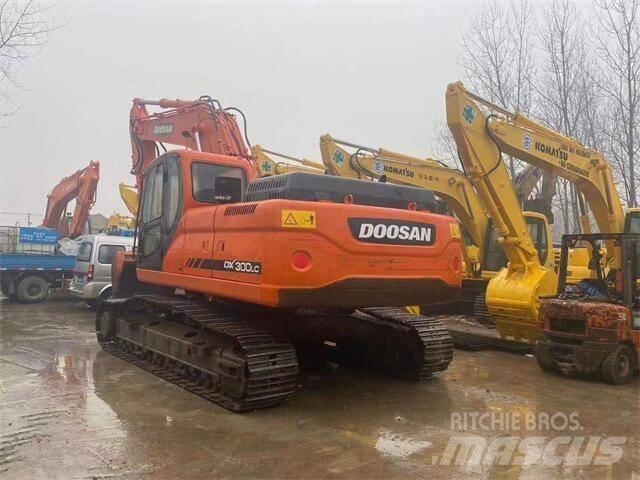 Doosan DX 300 履帶式 挖土機/掘鑿機/挖掘機