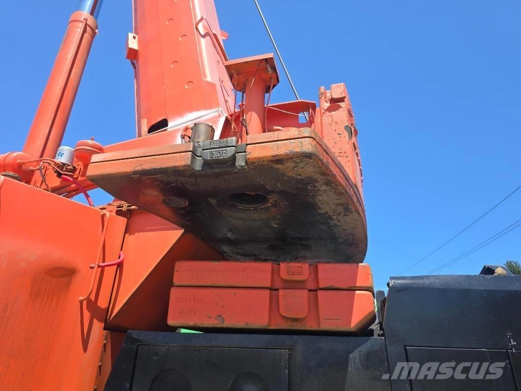 Liebherr LTM 1090-2 全路面起重機/吊車