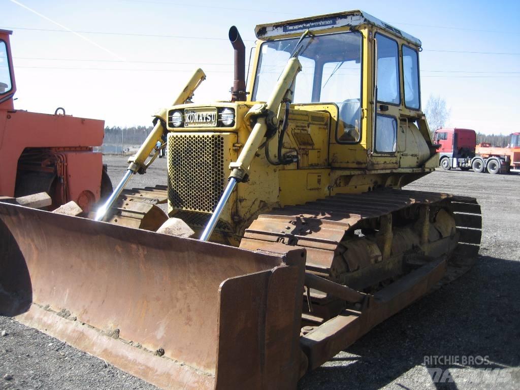 Komatsu D53P-16 履帶推土機
