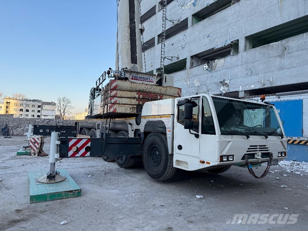 Demag AC 200-1 全路面起重機/吊車