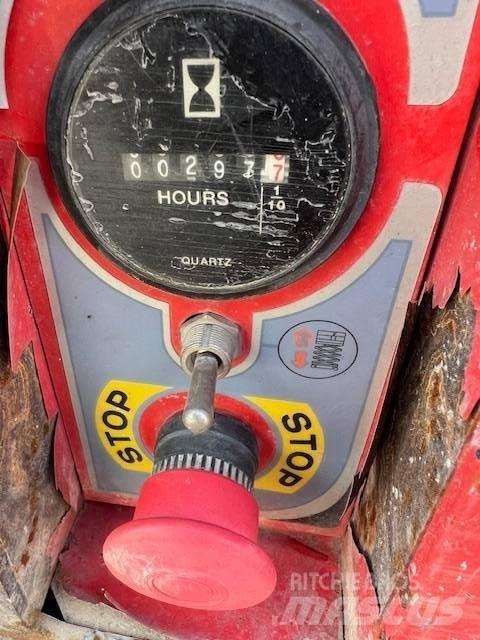 Manitou 120SE 剪式升降機