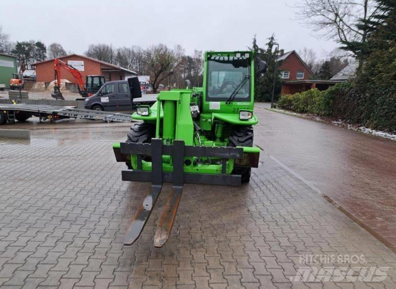 Merlo P 40.13 伸縮臂操作車