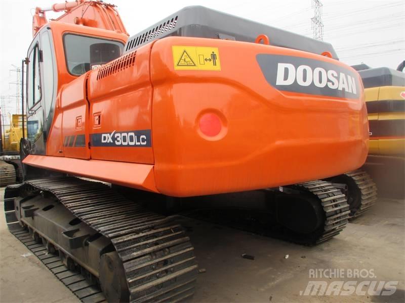 Doosan DX 300 履帶式 挖土機/掘鑿機/挖掘機