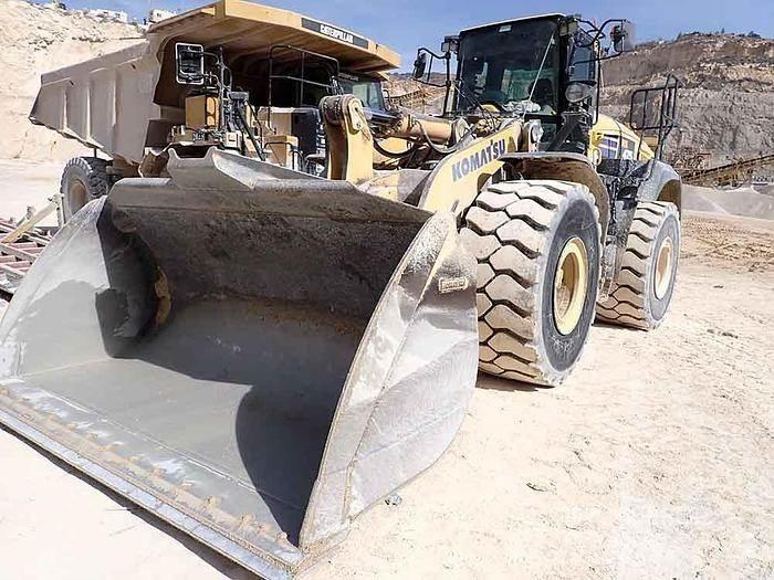 Komatsu WA475 輪胎式裝載機