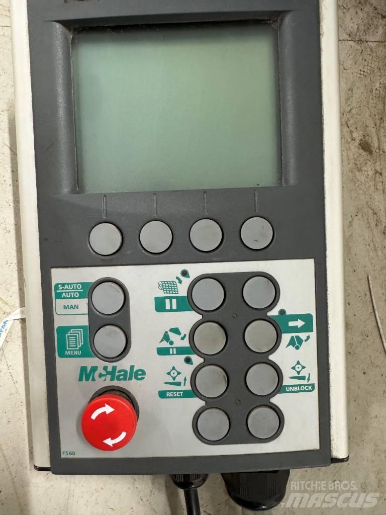 McHale F5600 圓型牧草打包機