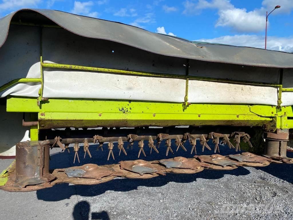 CLAAS DISCO 3050 裝載與牽引式割草機