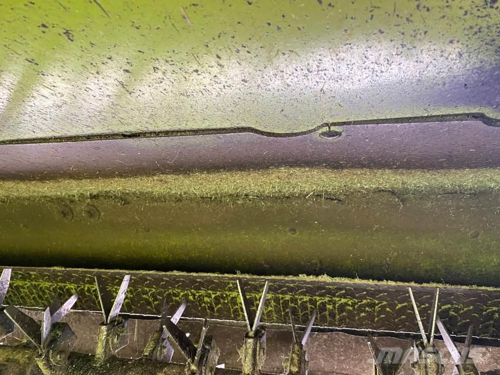 CLAAS DISCO 3050 裝載與牽引式割草機