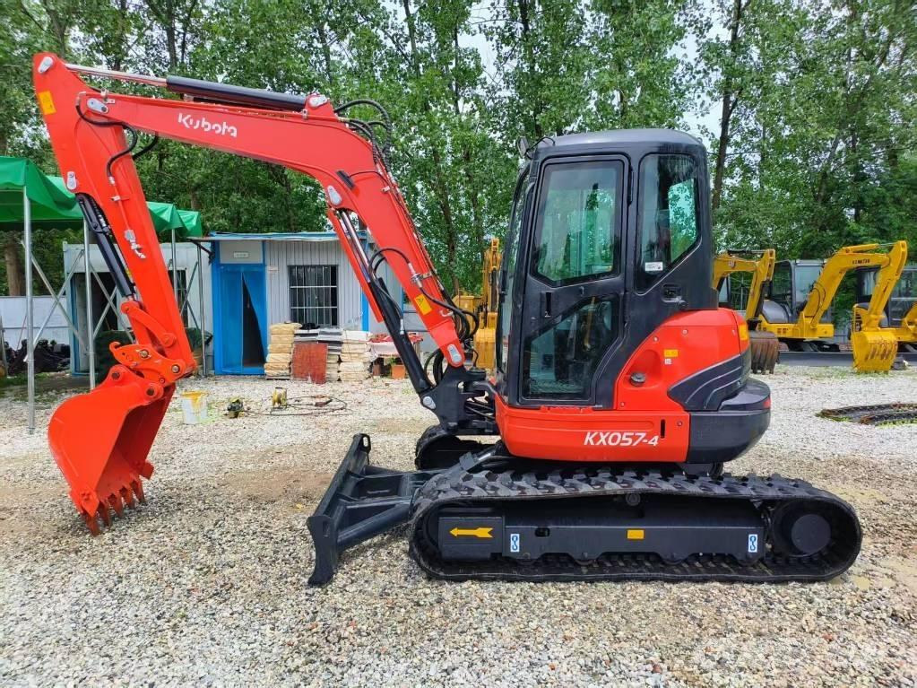 Kubota KX 057-4 小型挖土機/掘鑿機<7t(小型挖掘機)