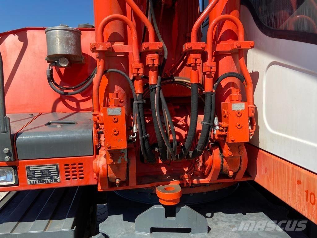 Liebherr A 900 C 旋轉式挖土機/掘鑿機/挖掘機