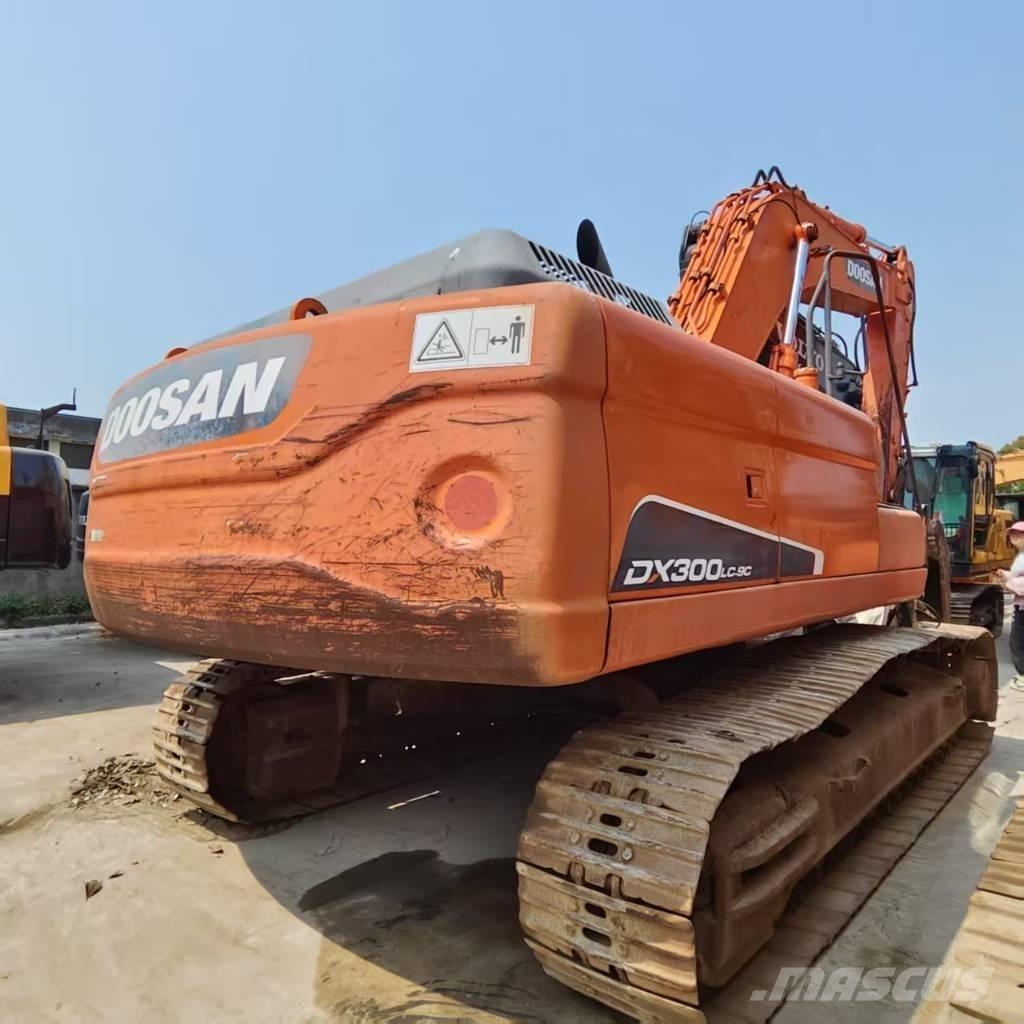 Doosan DX 300 LC 履帶式 挖土機/掘鑿機/挖掘機