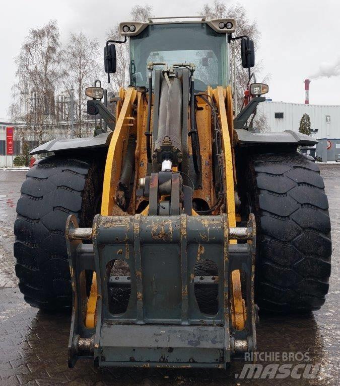 Liebherr L 580 輪胎式裝載機