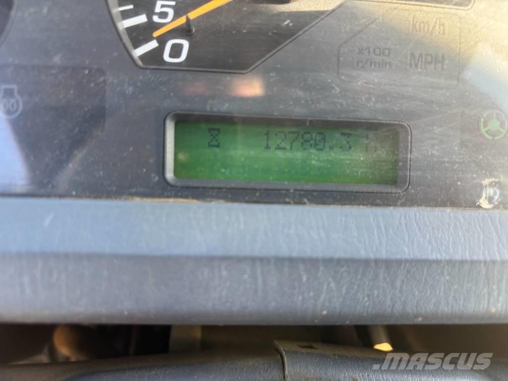 Komatsu WA250-6 輪胎式裝載機