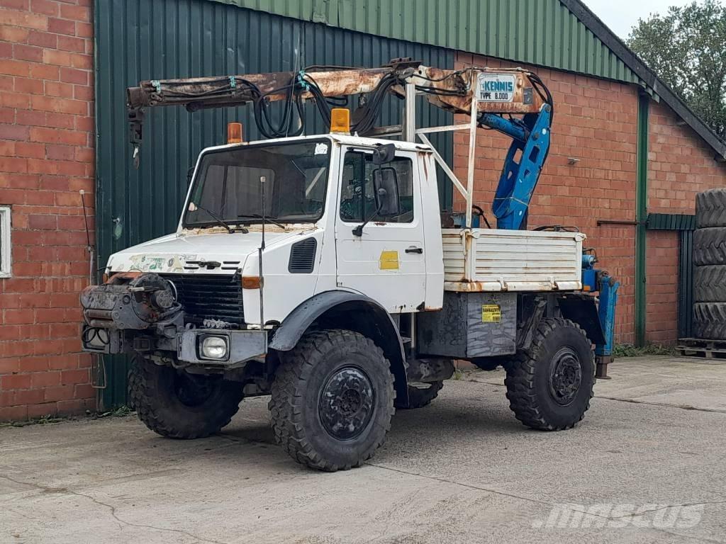 Mercedes-Benz Unimog 越野車