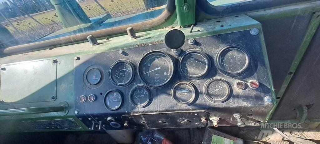 Kirovets K701 曳引機